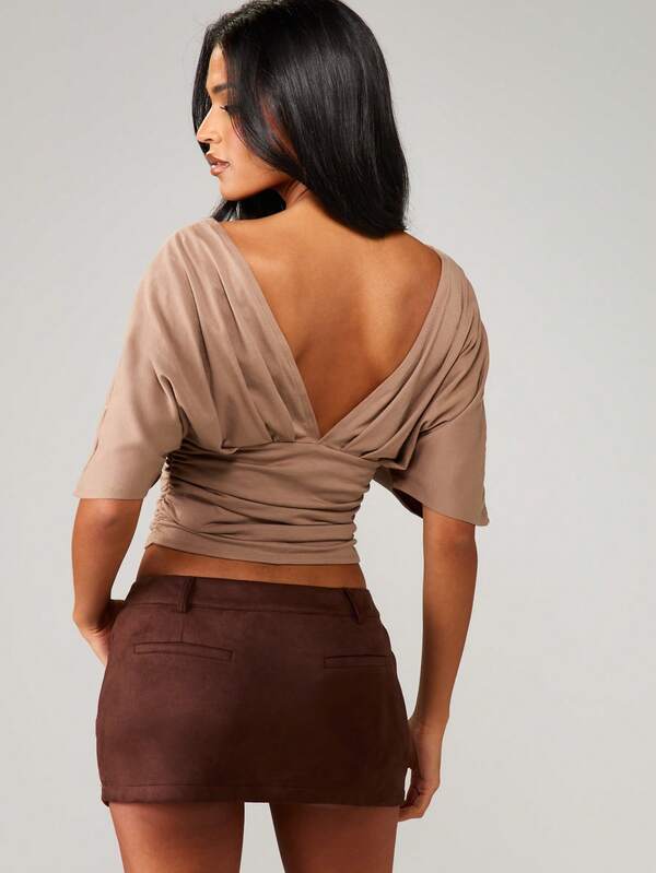 MISSGUIDED Twisted Front Ruched Crop Top With Draped Sleeves