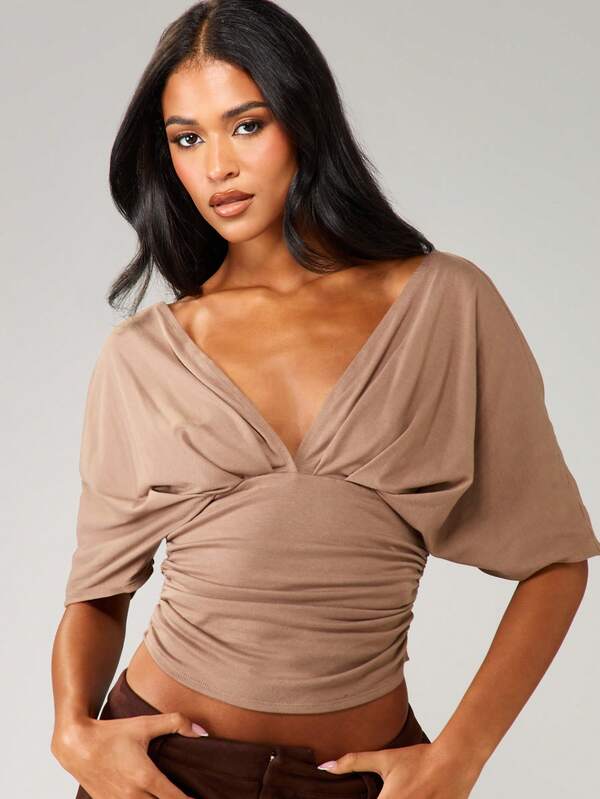 MISSGUIDED Twisted Front Ruched Crop Top With Draped Sleeves