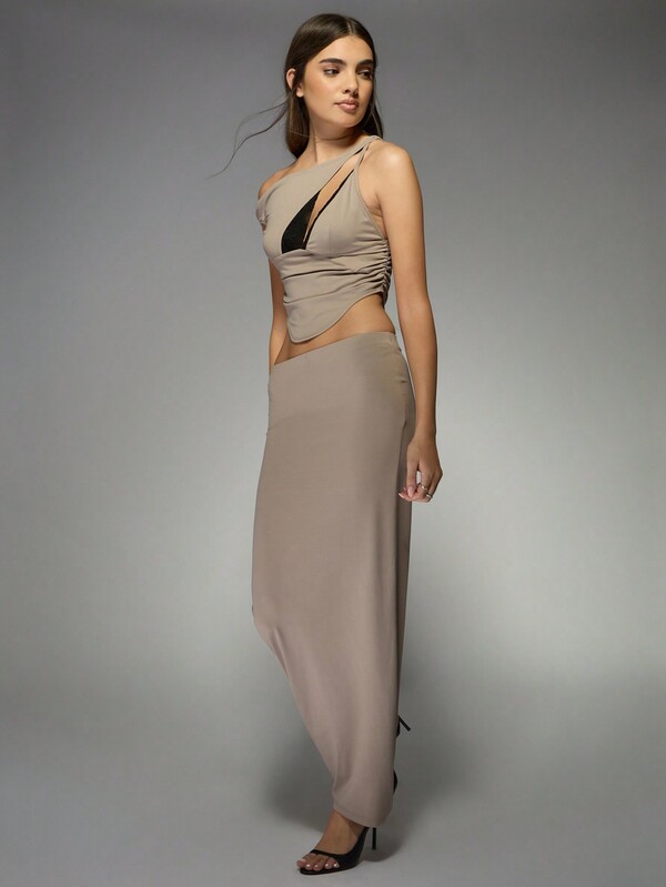 MISSGUIDED Two-Piece Elegant Asymmetric One Shoulder Crop Top Maxi Skirt Set