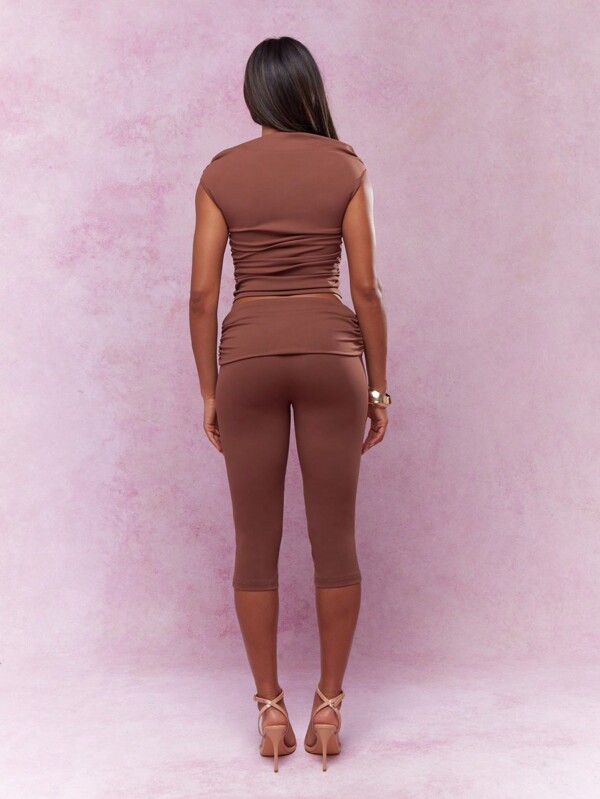 MISSGUIDED Two-Piece Jersey Ruched Off-Shoulder Capri Outfit