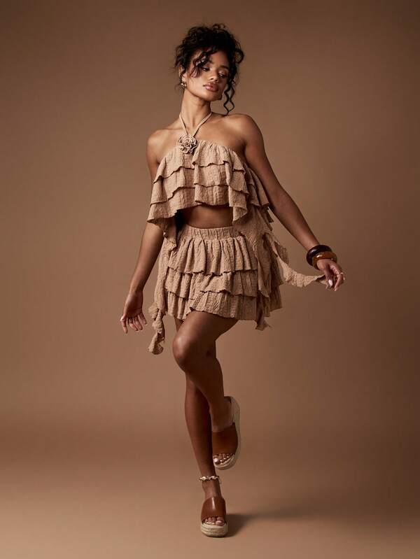 MISSGUIDED Two-Piece Outfit Ruffle Layered Textured Crop Top High Waist Mini Skirt