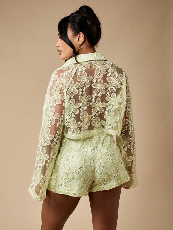 MISSGUIDED Two Piece Set Featuring Floral Lace Butterfly Sleeves And Mini Shorts