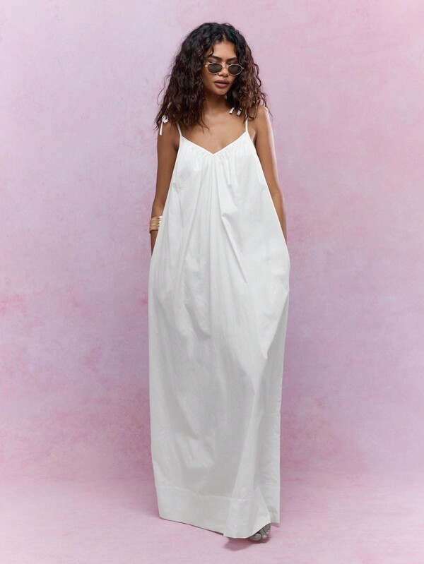 MISSGUIDED Tying Knot Detail Strap V-Neck Maxi Dress Cute Sundress