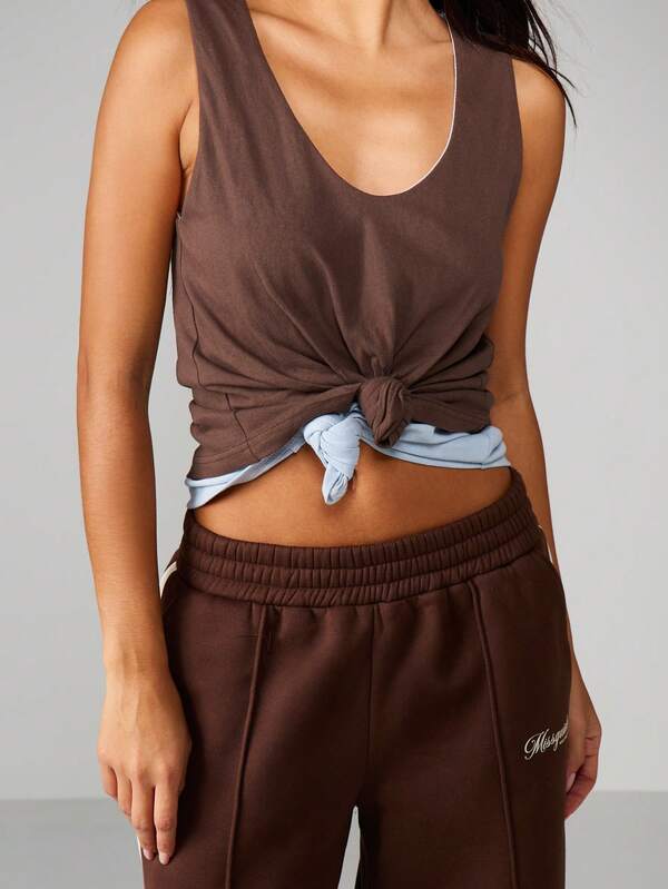 MISSGUIDED V Neck Contrast Fabric Camisole Top