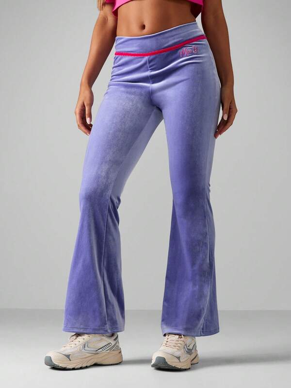 MISSGUIDED Velour Flared Pants With Contrast Piping