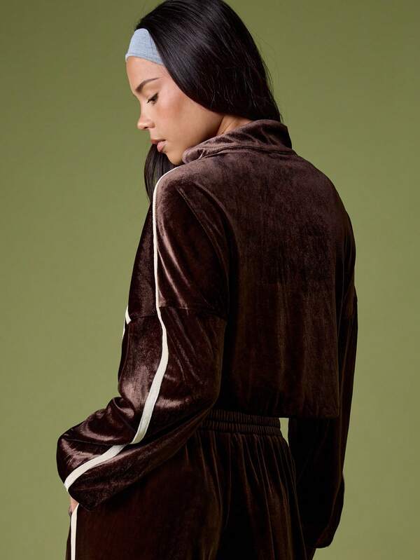 MISSGUIDED Velour Zip-Up Sweatshirt With Contrast Stripes