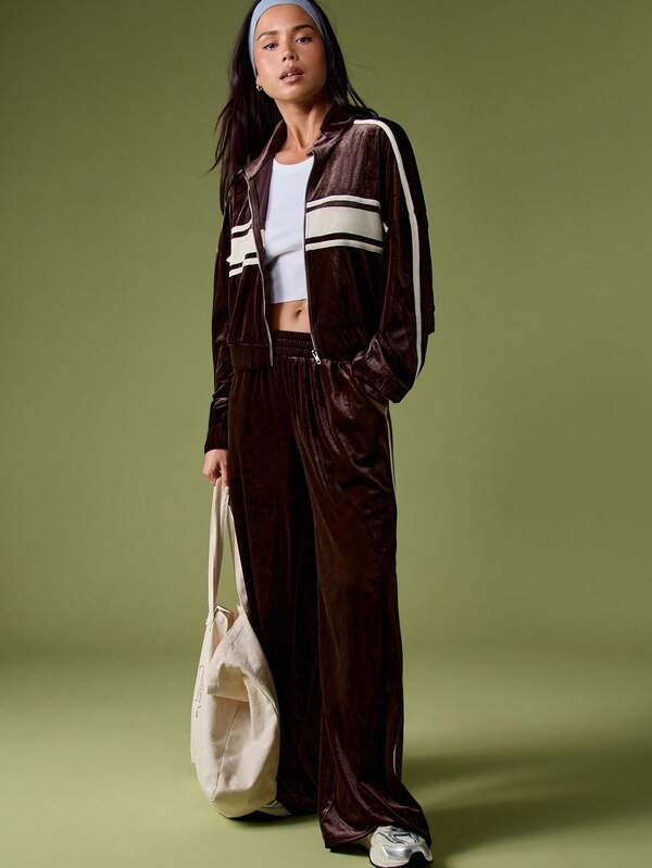 MISSGUIDED Velour Zip-Up Sweatshirt With Contrast Stripes