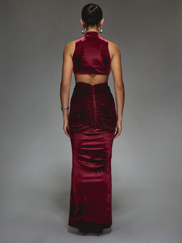 MISSGUIDED Velvet High Neck Cut Out Maxi Dress With Metal Detail
