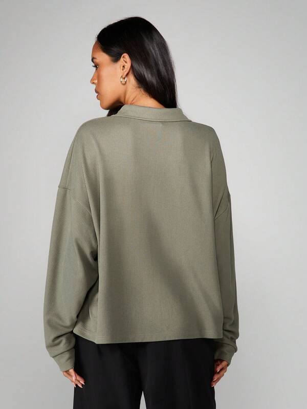 MISSGUIDED Waffle Knit Henley With Collared Neckline