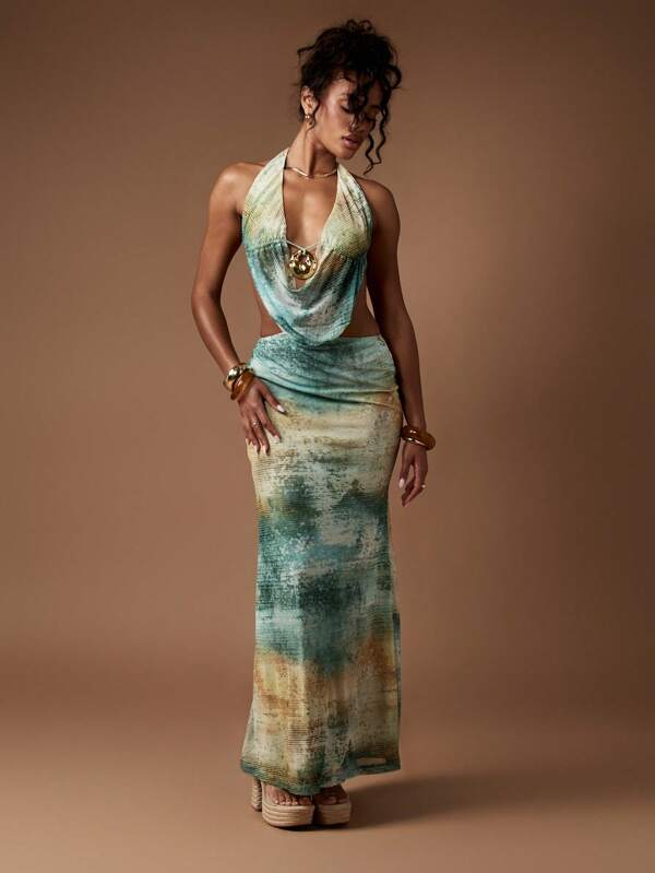 MISSGUIDED Watercolor Print Halter Neck Maxi Dress