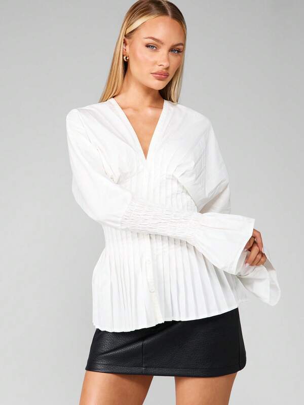 MISSGUIDED White Pleated Blouse With Bell Sleeves And Fitted Waist