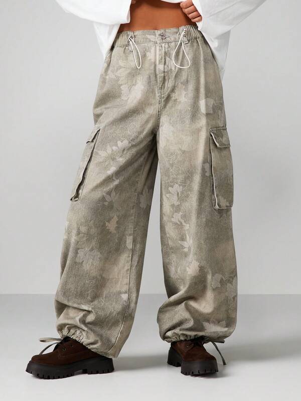 MISSGUIDED Wide Leg Camouflage Cargo Pants