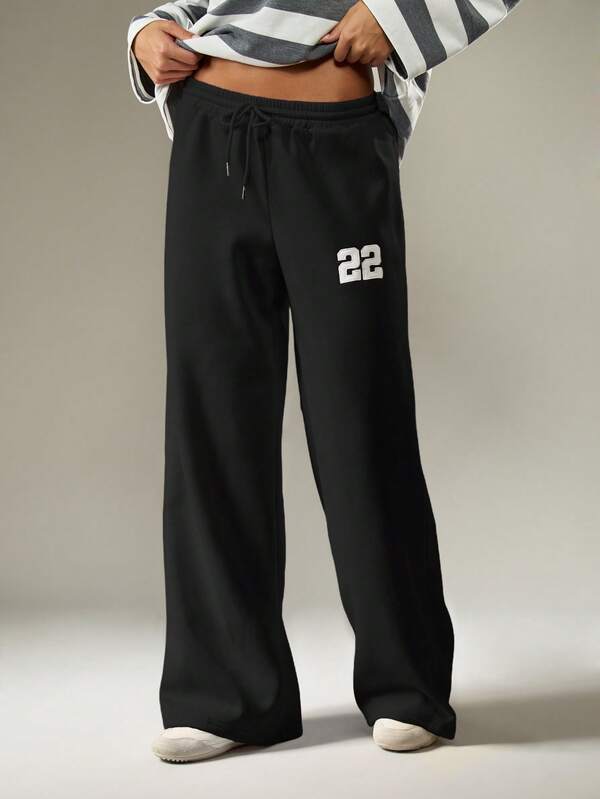 MISSGUIDED Wide Leg Jogger With Number Applique