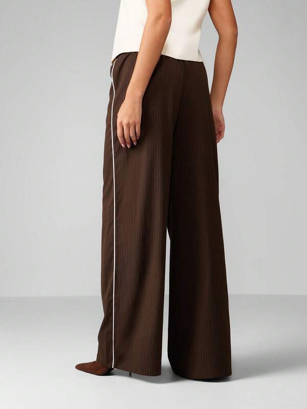 MISSGUIDED Wide Leg Pinstripe Pants With Contrast Piping