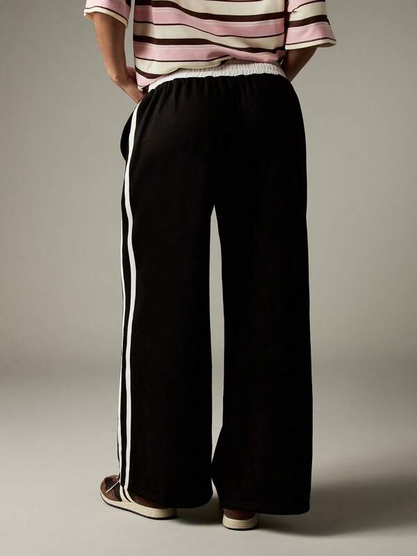 MISSGUIDED Wide Leg Track Pants With Star Patches And Side Stripes