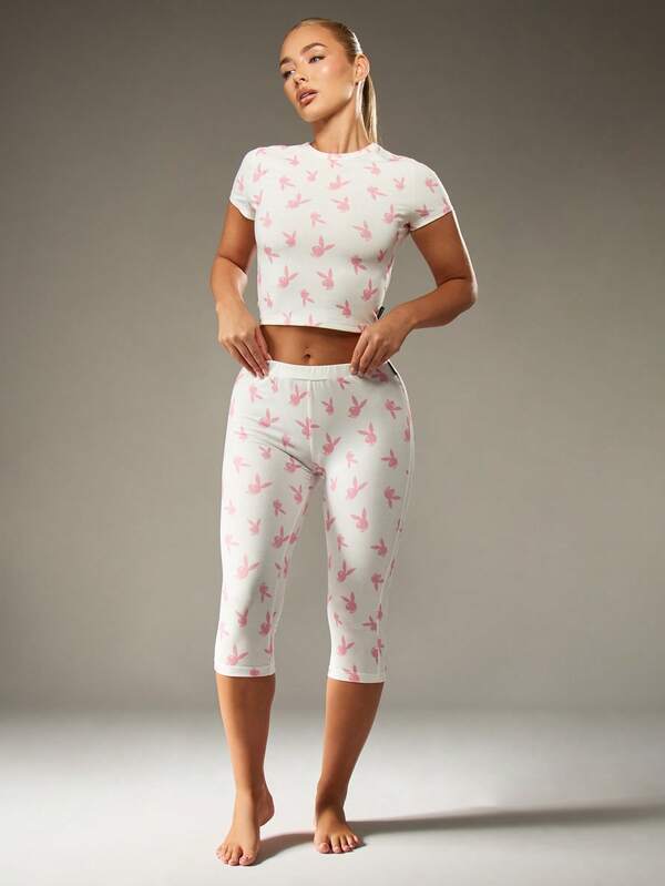 Missguided x Playboy Bunny Print Crop Top And Capri Pants Set