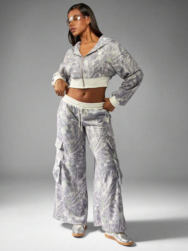Missguided X Playboy Camo Wide Leg Cargo Joggers With Pockets
