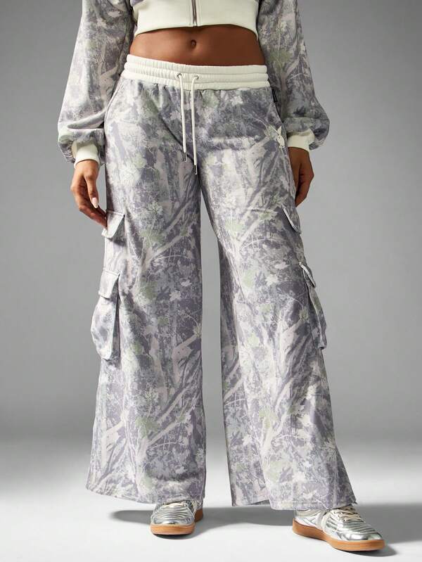 Missguided x Playboy Camo Wide Leg Cargo Joggers With Pockets