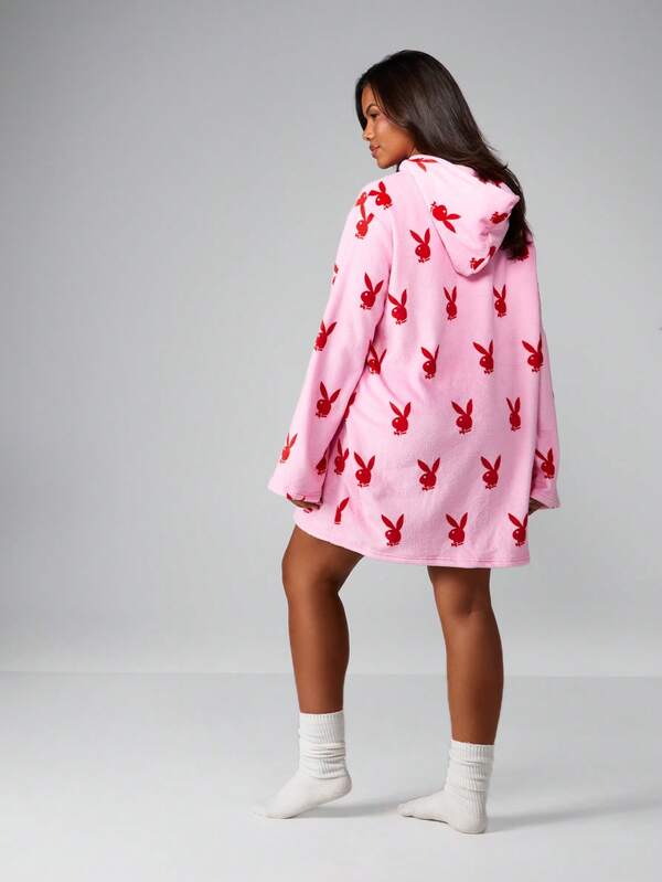 Missguided X Playboy Christmas Oversized Hoodie Robe With Bunny Print