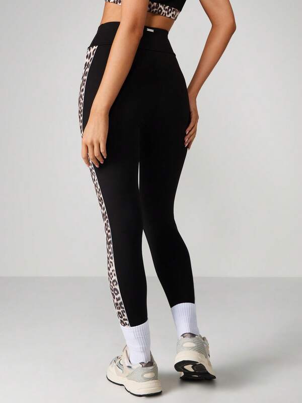 Missguided X Playboy High Waisted Leopard Print Side Stripe Leggings
